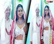 Television actor Dalljiet Kaur tied the knot with businessman Nikhil Patel today. The bride and the groom happily posed together for the first time as newlyweds. Karishma Tanna, Sanaya Irani and Ridhi Dogra and many others attended the wedding.Dalljiet Kaur-Nikhil Patel&#39;s first Video goes viral on social media. Watch Out &#60;br/&#62; &#60;br/&#62;#DalljieKaur #NikhilPatel #DalljietWedding #FirstWeddingVideoVial